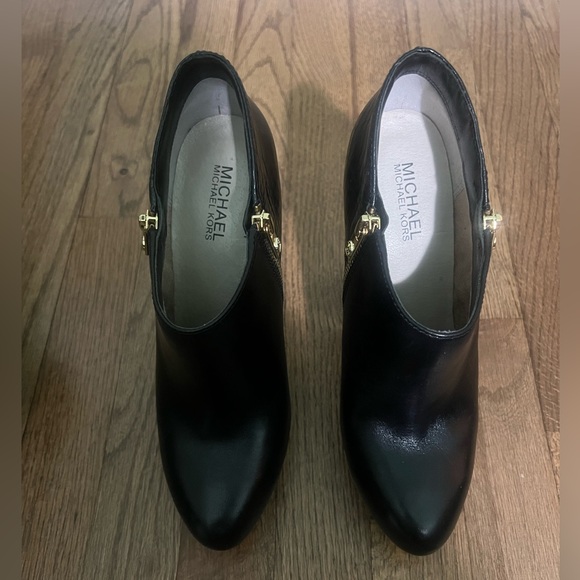 MICHAEL Michael Kors York Booties 8.5 - Picture 12 of 16